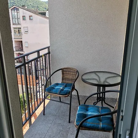 Appartement Lea & Parking U Garazi